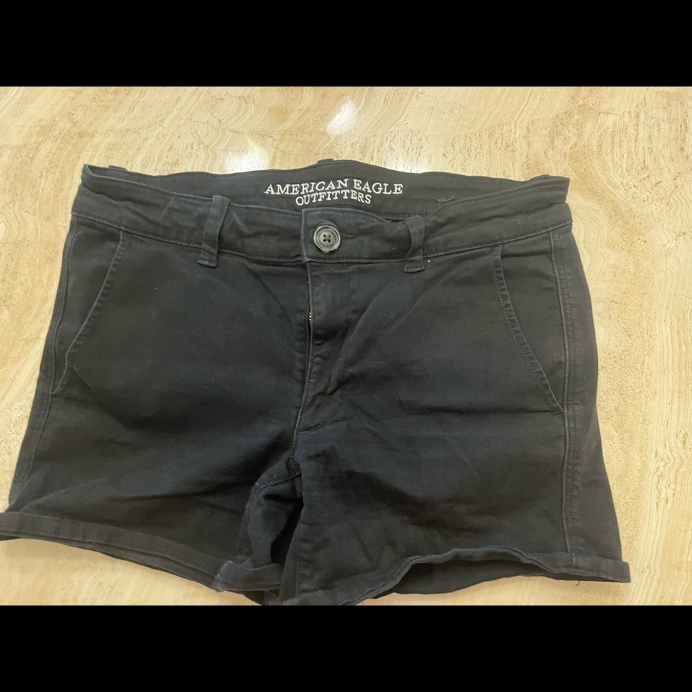 American Eagle midi shorts size 6